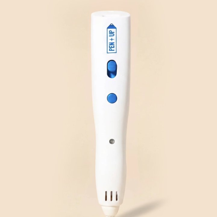 Le stylo 3D Pen'Up 3D, corps blanc et boutons bleus